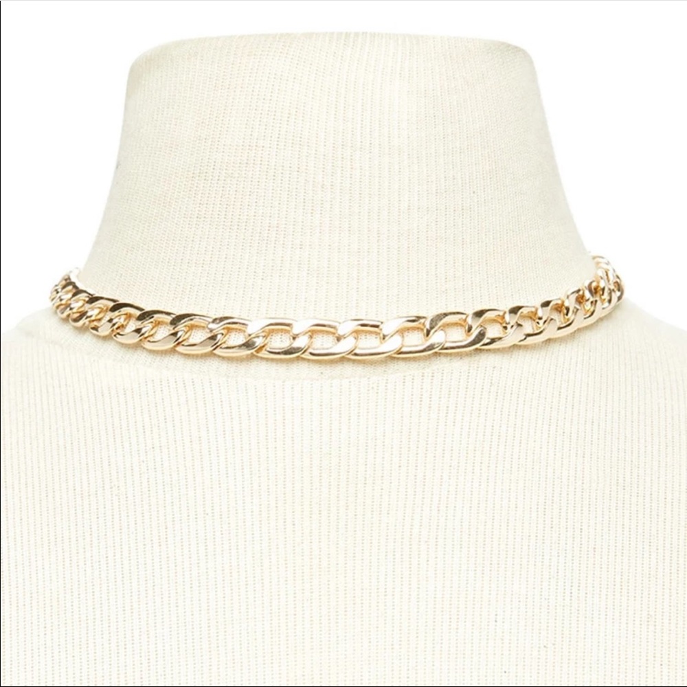• Lanie • Gold Chain Link Necklace - Picture 2 of 4